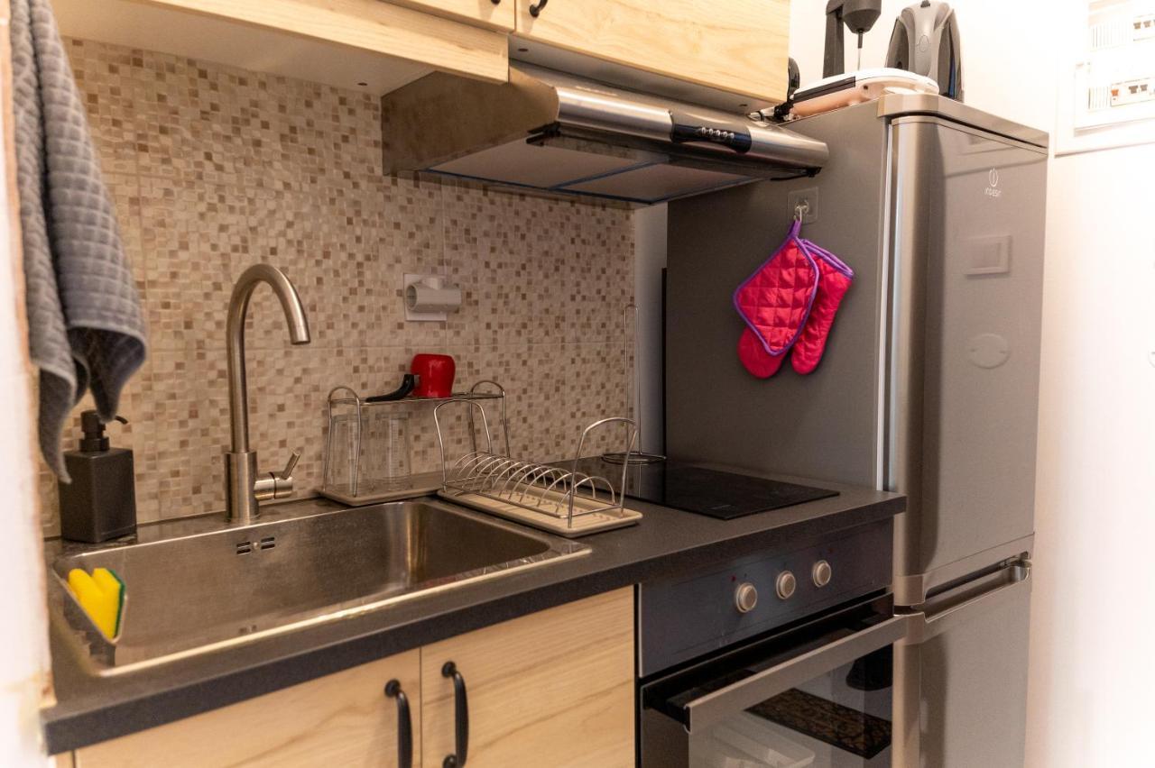 Kristi Central Home יואנינה מראה חיצוני תמונה