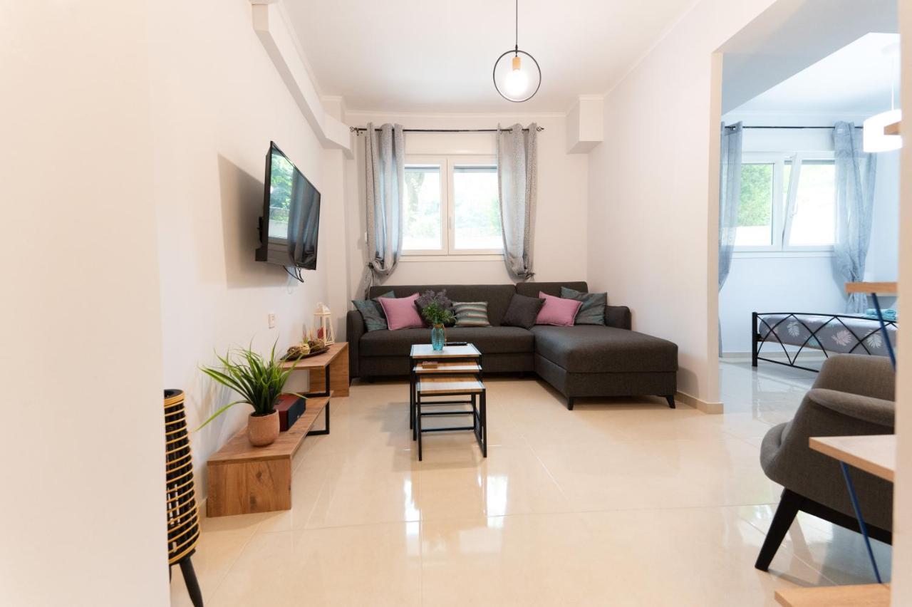 Kristi Central Home יואנינה מראה חיצוני תמונה