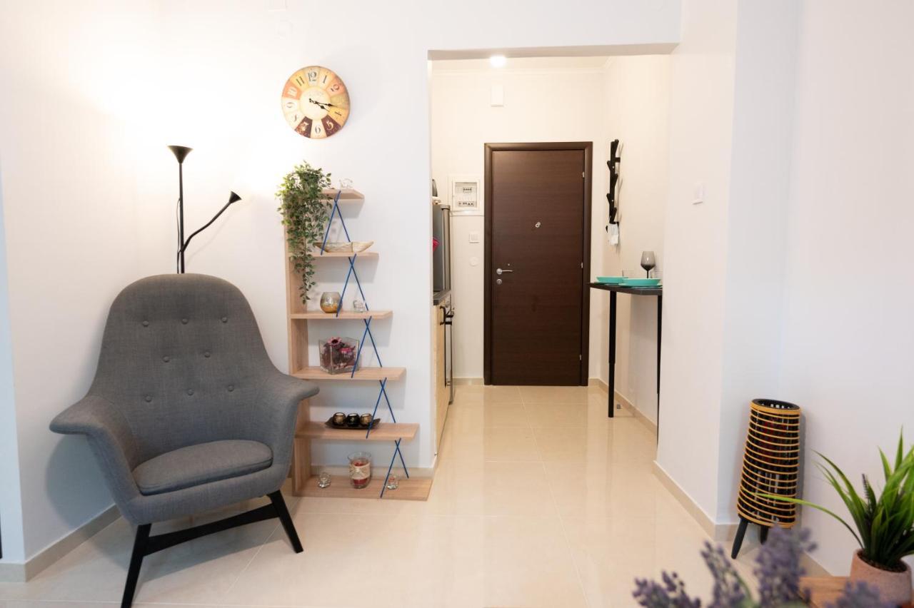 Kristi Central Home יואנינה מראה חיצוני תמונה